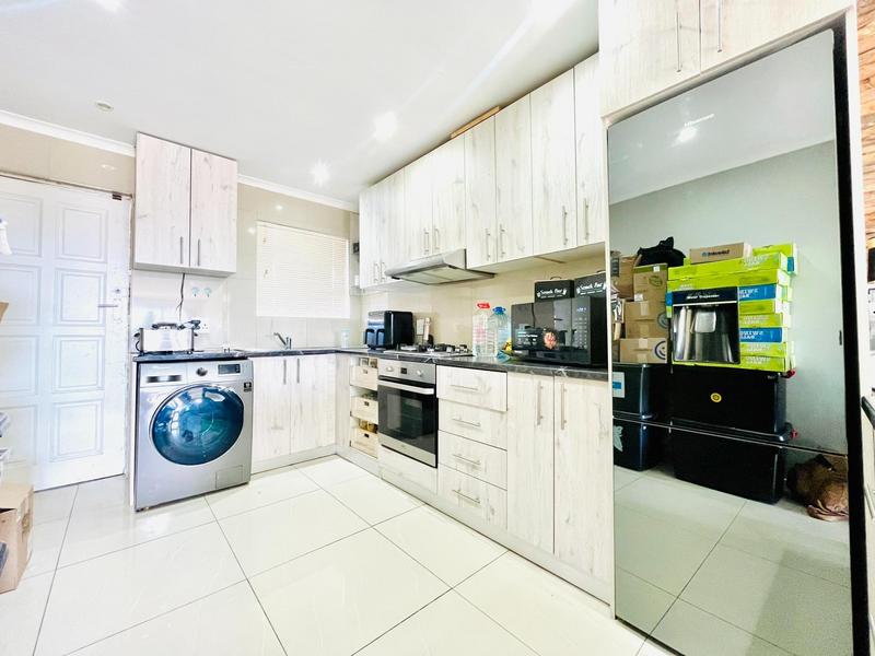 2 Bedroom Property for Sale in Thornton Western Cape